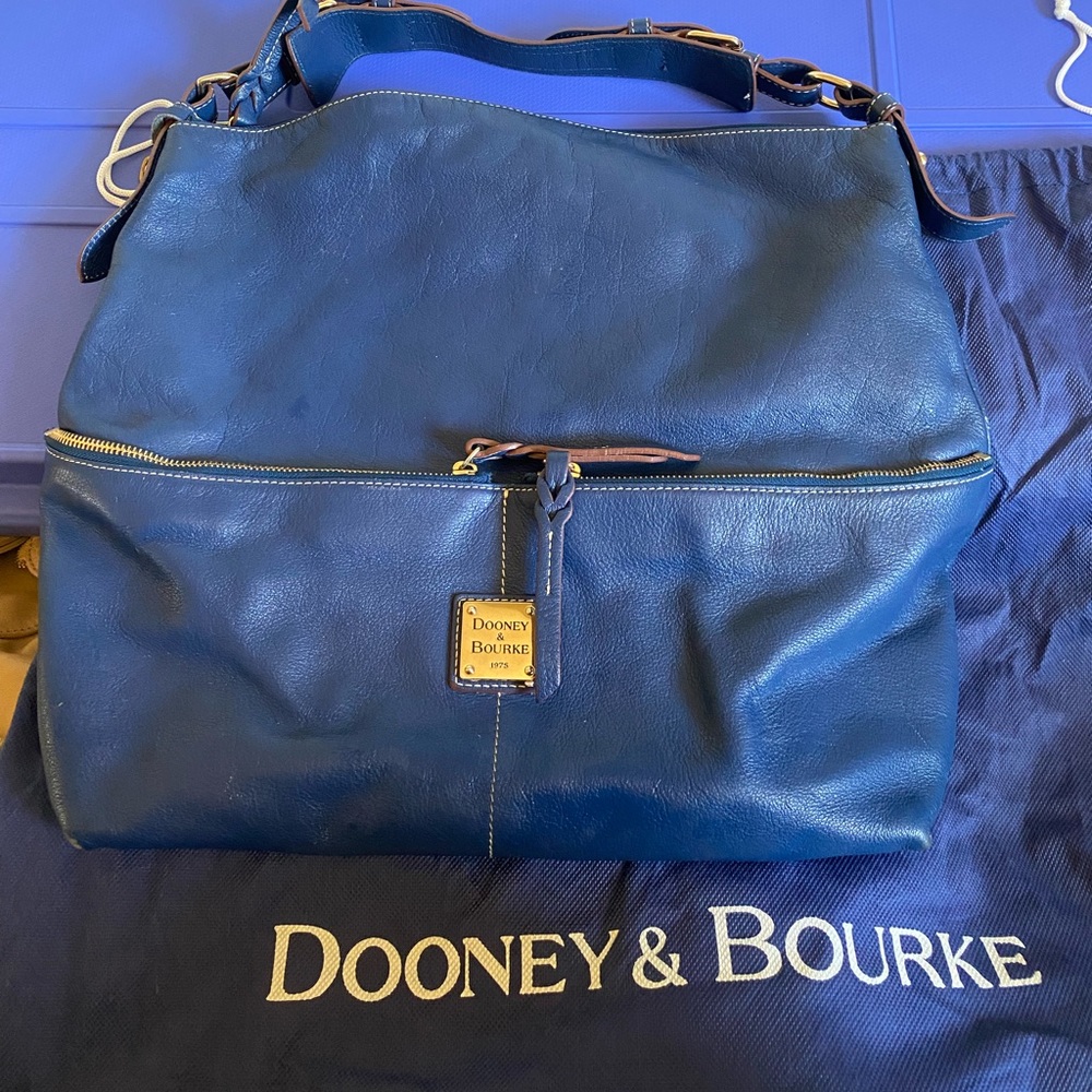 Large Dooney and Bouke purse.